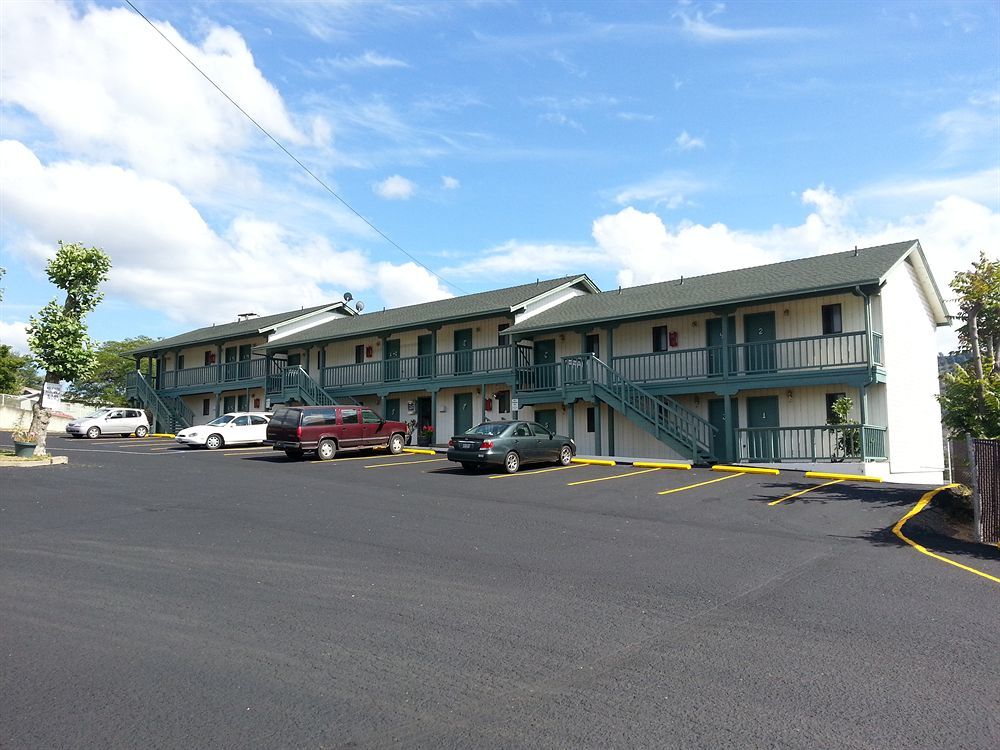 Safari Inn Motel Winston Exterior photo